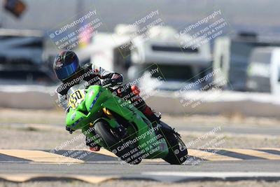 media/Oct-05-2025-CVMA (Sun) [[beeef4f201]]/Race 5-Amateur Supersport Open (Holeshot)/